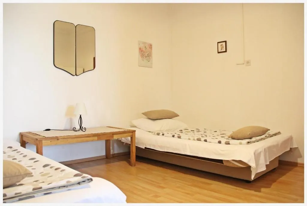 Apartment In Slatine With Sea View, Terrace, Air Conditioning, Wi-Fi