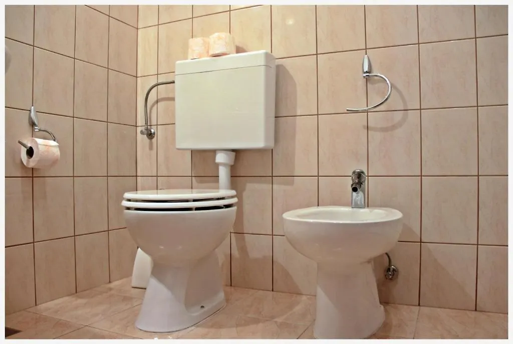 Apartment In Slatine With Sea View, Terrace, Air Conditioning, Wi-Fi