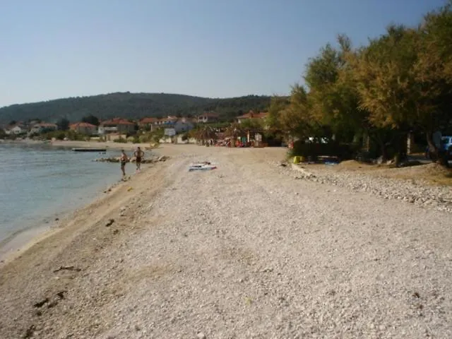 Apartment In Slatine With Sea View, Terrace, Air Conditioning, Wi-Fi 0*,