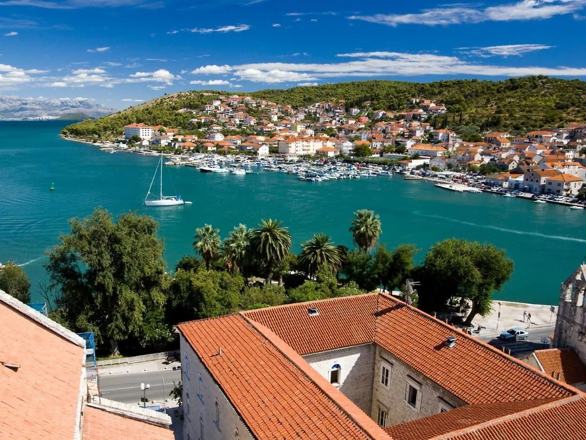 Apartment In Slatine With Sea View, Terrace, Air Conditioning, Wi-Fi 0*,  Croatia