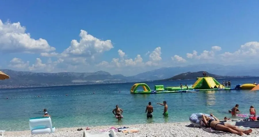 Apartment In Slatine With Sea View, Terrace, Air Conditioning, Wi-Fi 크로아티아